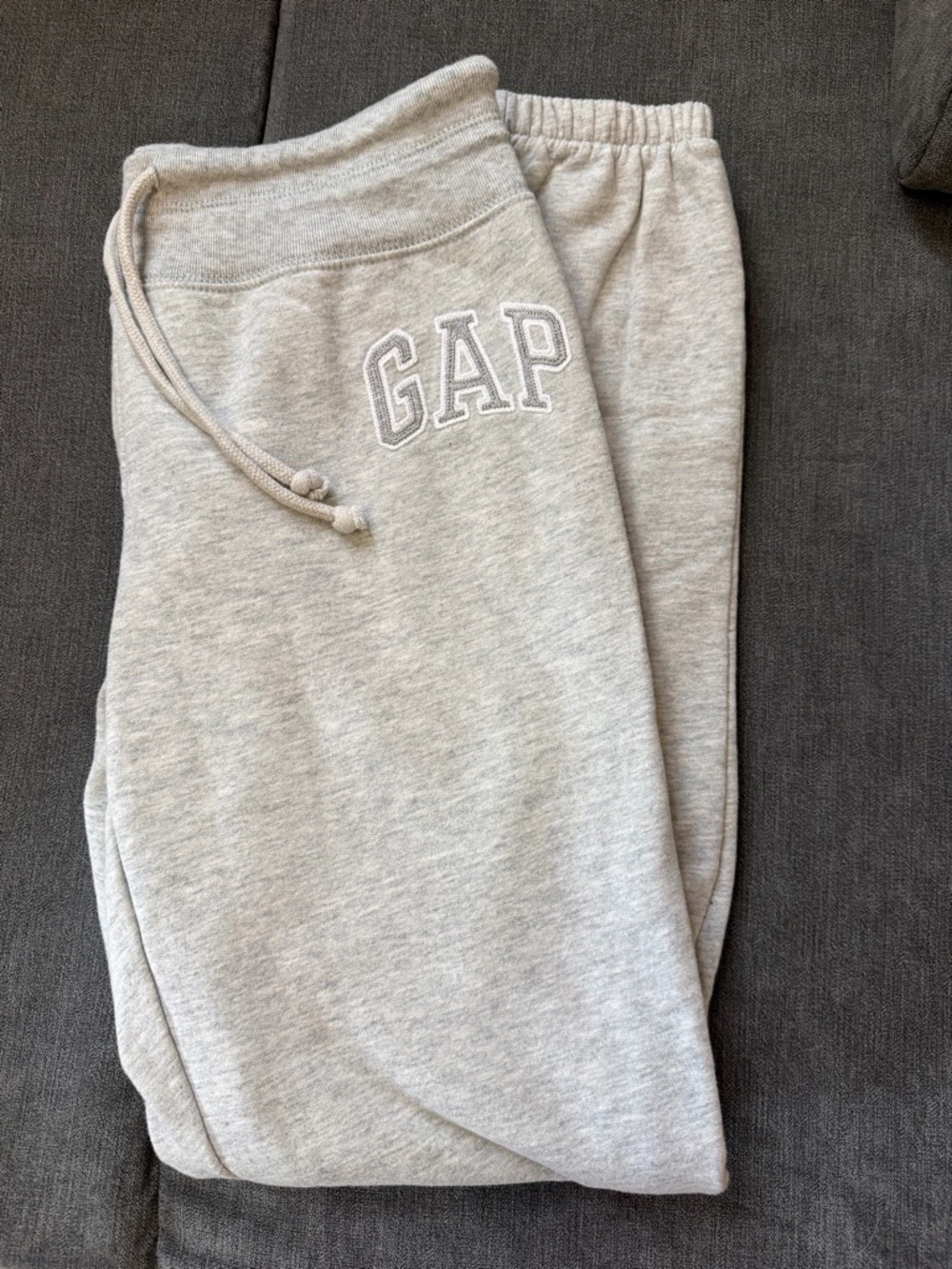 GAP Woman’s Heather Gray Logo Joggers
